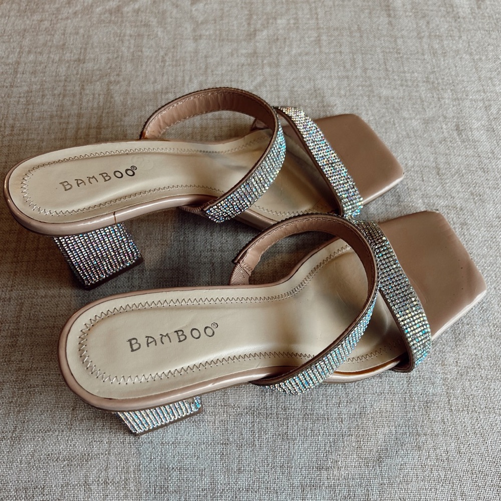 Bamboo brand diamond square heels